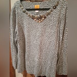 Ruby Rd. Black and White Patterned Blouse